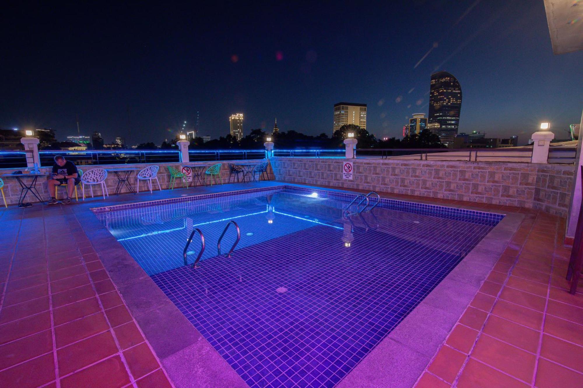 Pooltop Phnom Pen Exterior foto